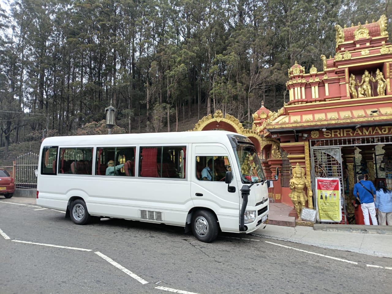 Toyota Coaster Exterior Front